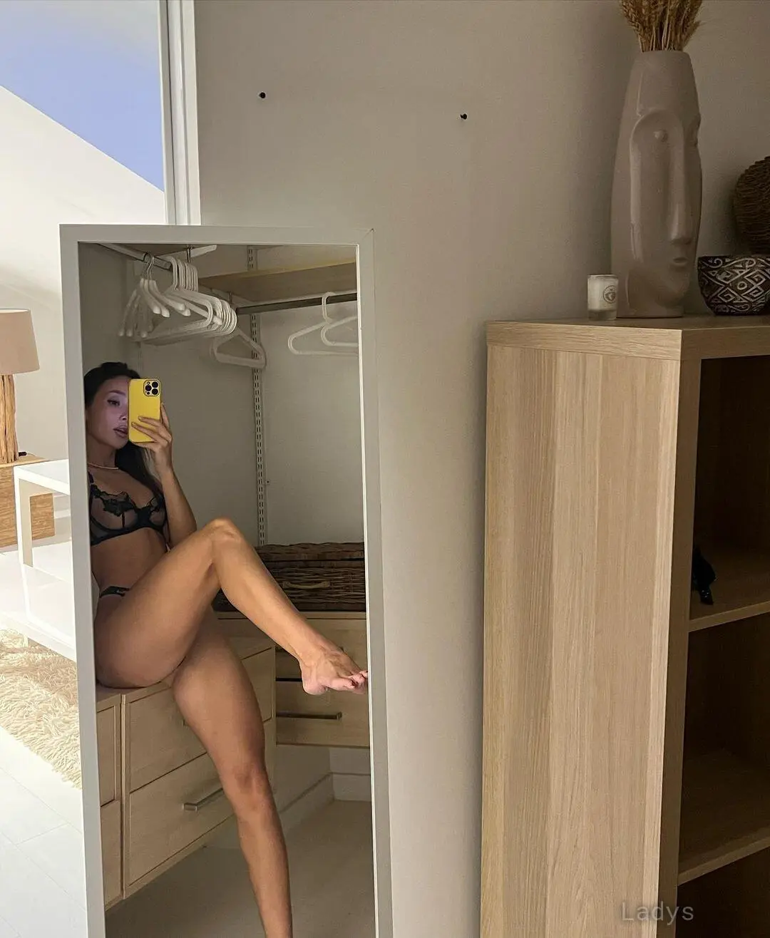 Ornelia Stella, 27 years beautiful nude Augsburg escorts girl, height 158 sm, Weight 57 kg