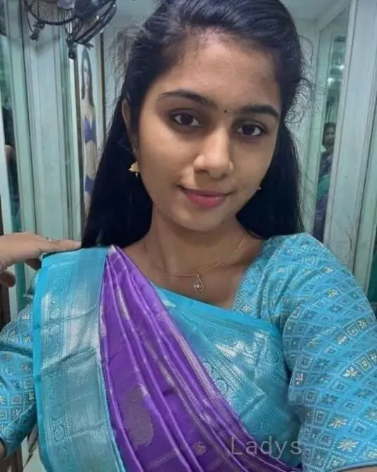 Himanshi, 21 years beautiful nude Aurangabad escorts girl, height 154 sm, Weight  kg