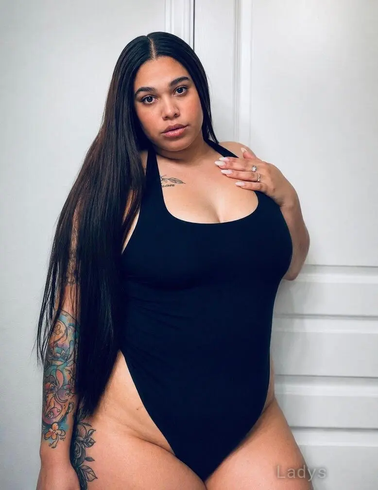 Kleo, 24 years old Austin escort girl with big tits, height 166 sm, Weight 71 kg