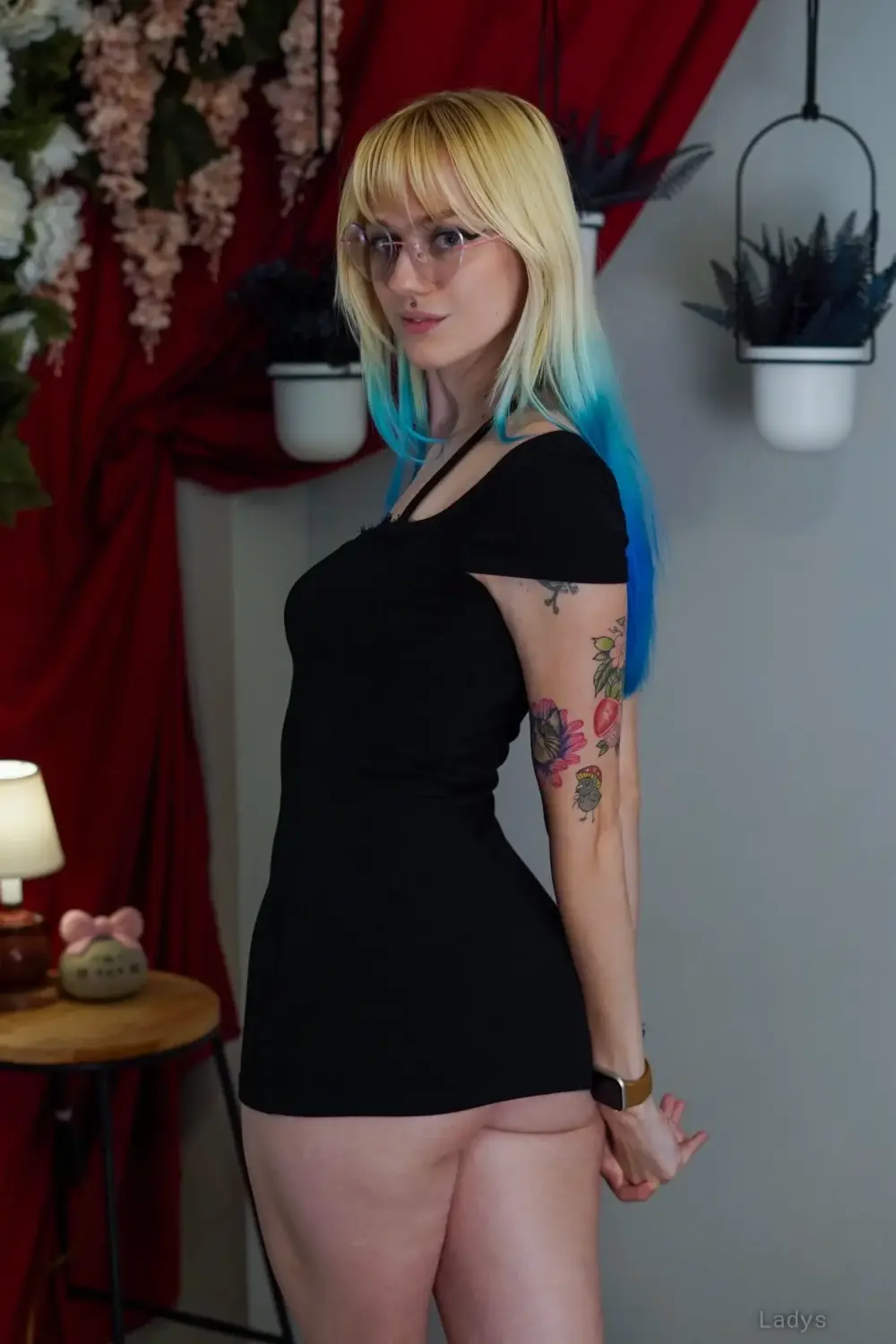 Ivy Luckey, 23 years beautiful nude Austin escorts girl, height 170 sm, Weight 54 kg
