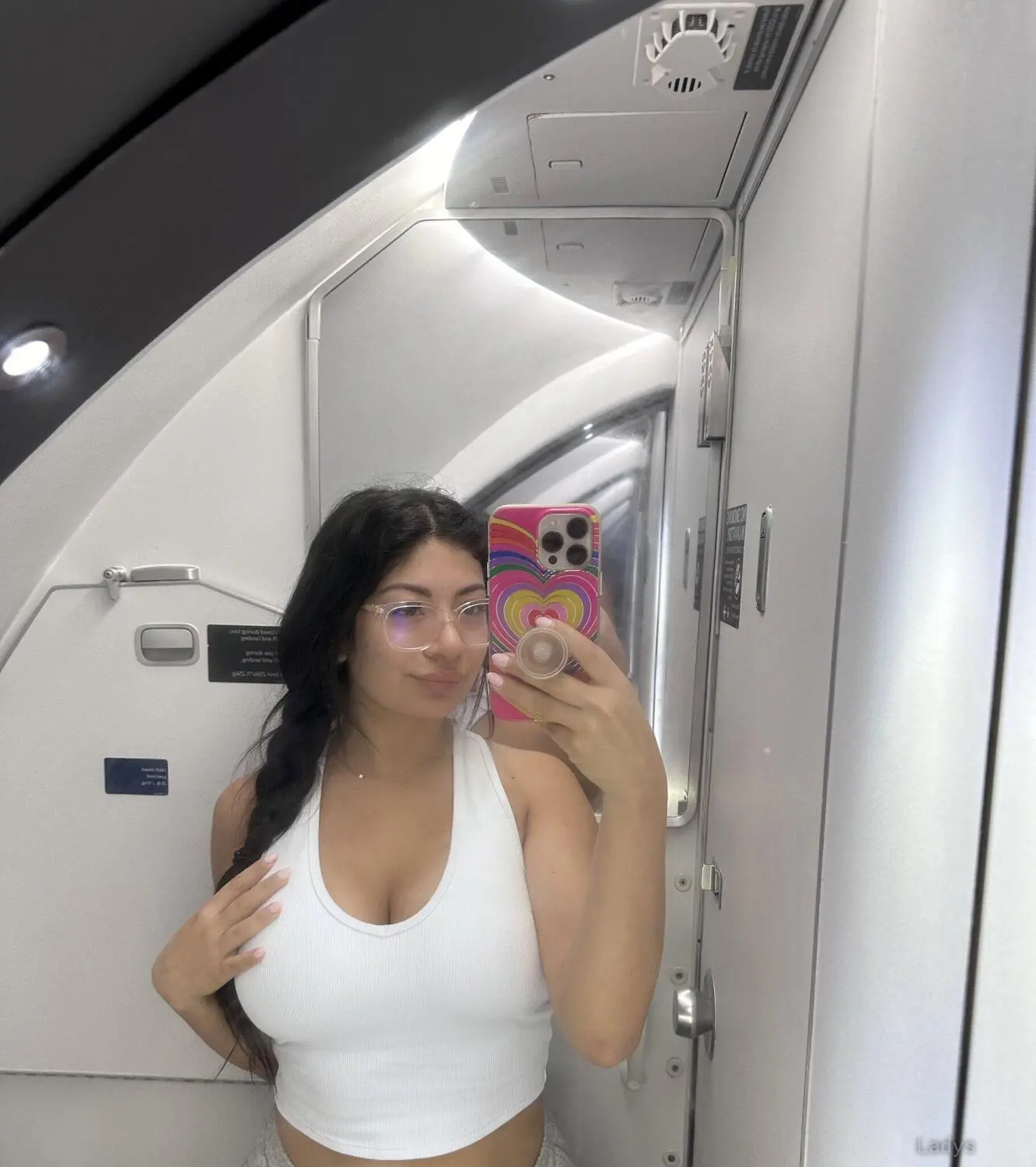 Éva rose, 28 years old Avignon escort girl with big tits, height 170 sm, Weight 40 kg