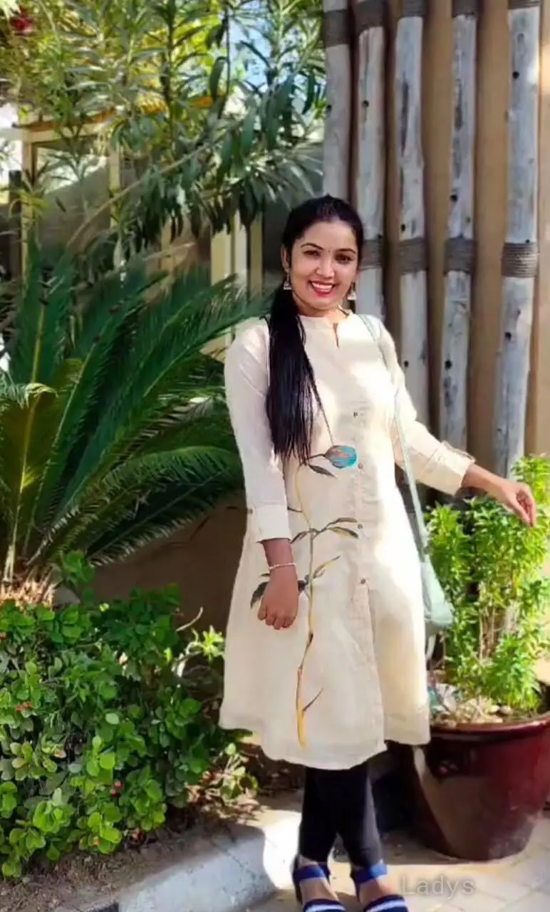 Sweety South Indian Model, 25 years BBW escorts girl, height 165 sm, Weight  kg, backpage Abu Dhabi