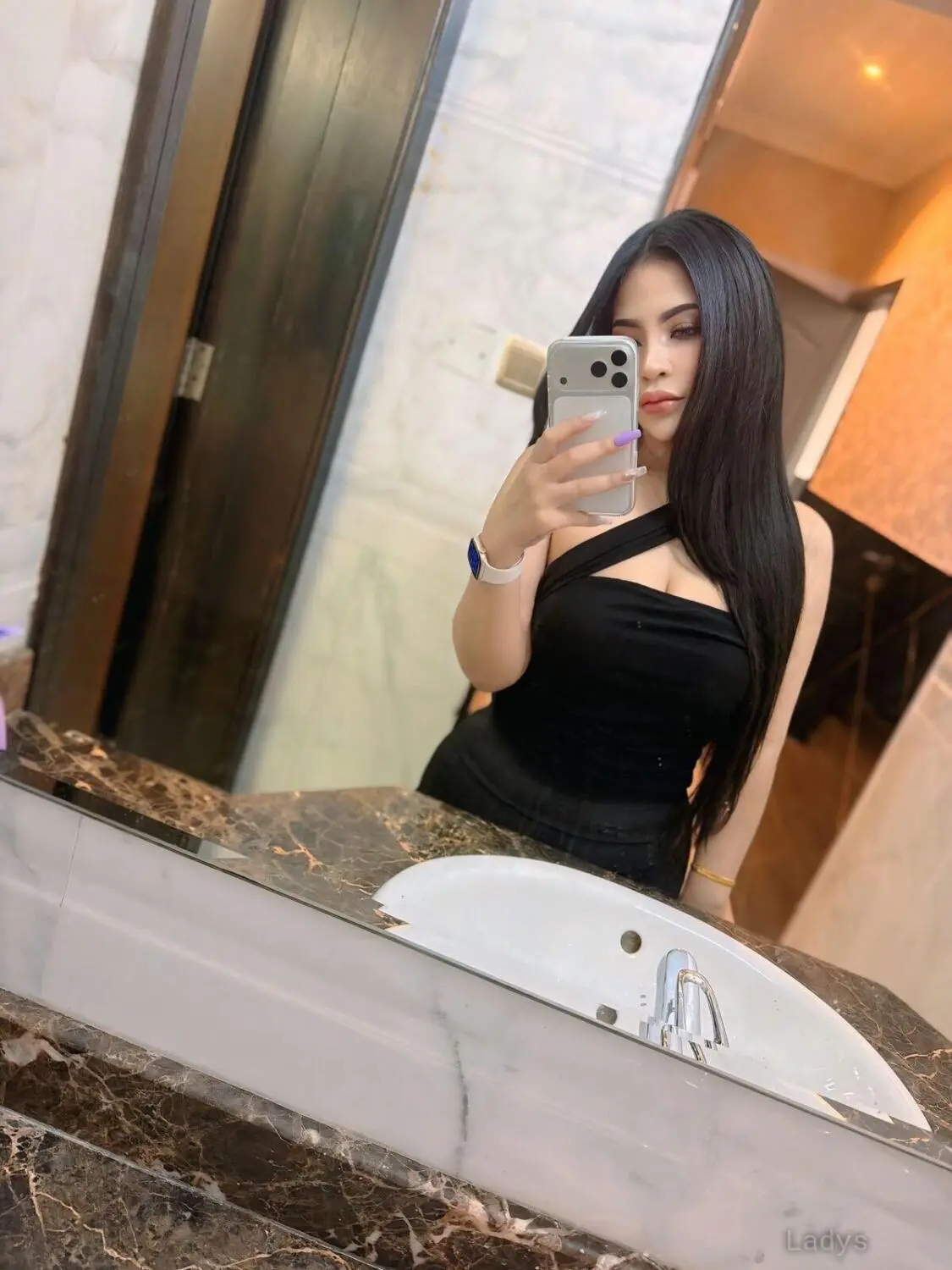 Minnie, 26 years BBW escorts girl, height 165 sm, Weight kg, backpage Ajman