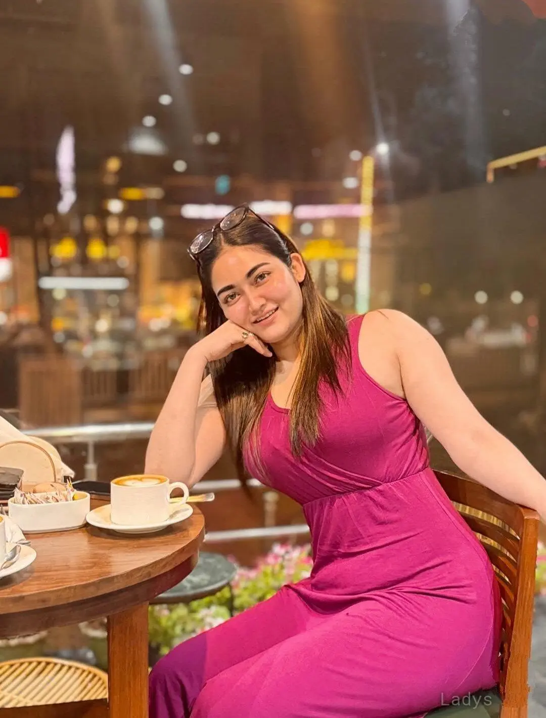 Rashmi, 24 years BBW escorts girl, height 168 sm, Weight kg, backpage Ajman