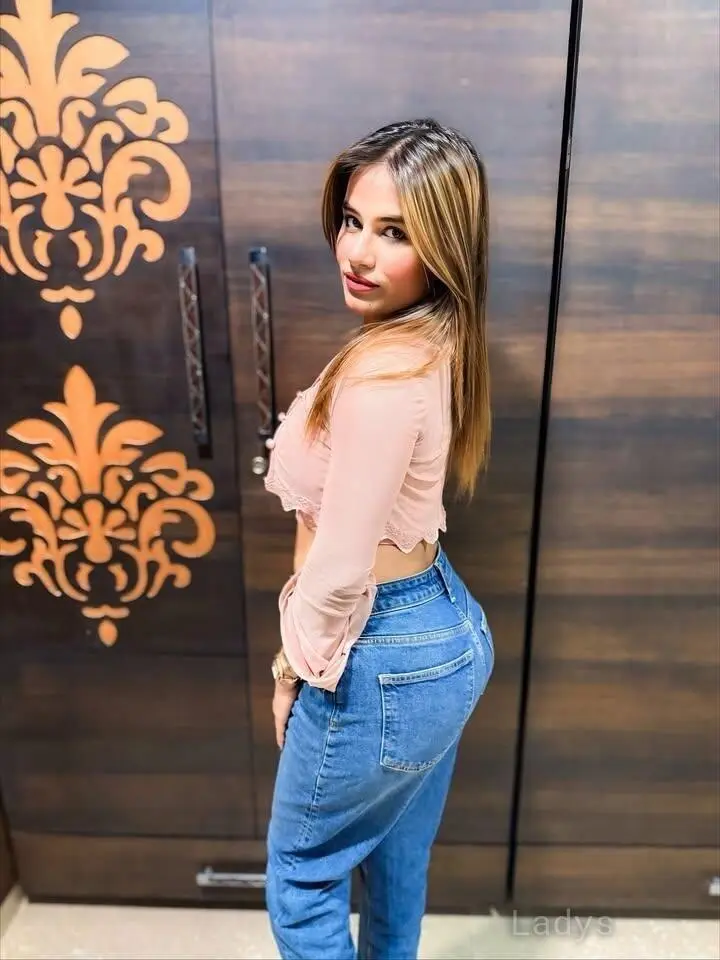 Anushka, 21 years BBW escorts girl, height 170 sm, Weight kg, backpage Ajmer