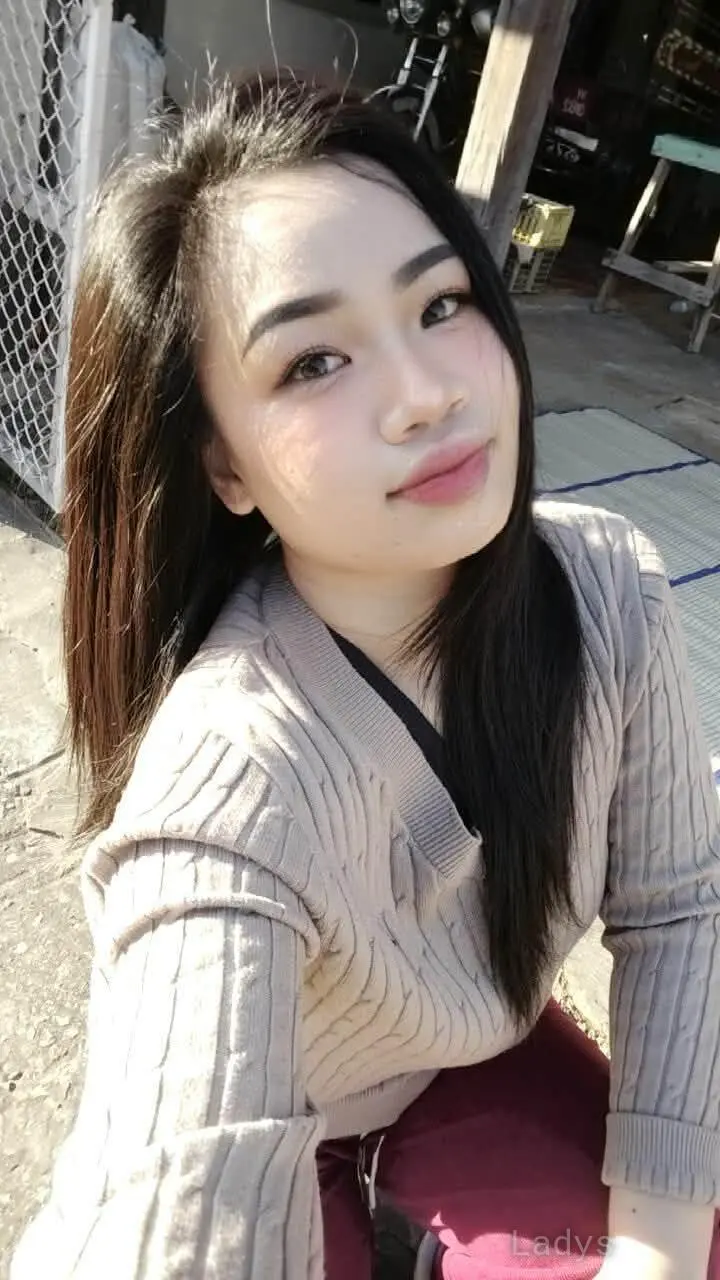 Areeya, 24 years BBW escorts girl, height 156 sm, Weight kg, backpage Al Khobar