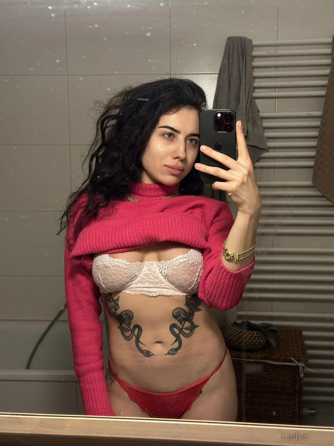 Kara, 24 years BBW escorts girl, height 165 sm, Weight  kg, backpage Al Kuwait