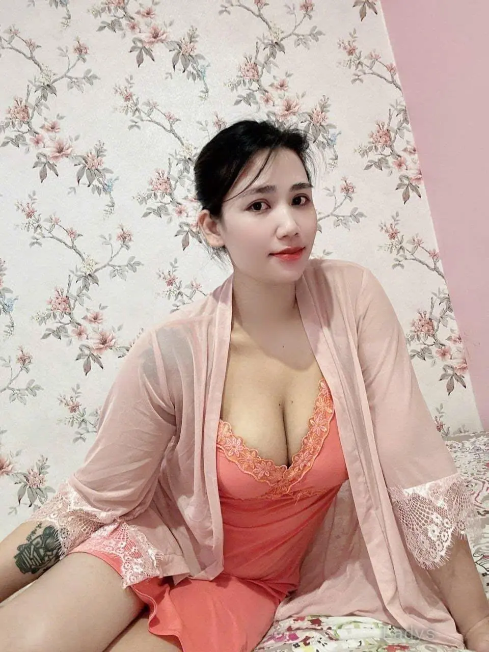Mie, 30 years BBW escorts girl, height 160 sm, Weight  kg, backpage Al Kuwait