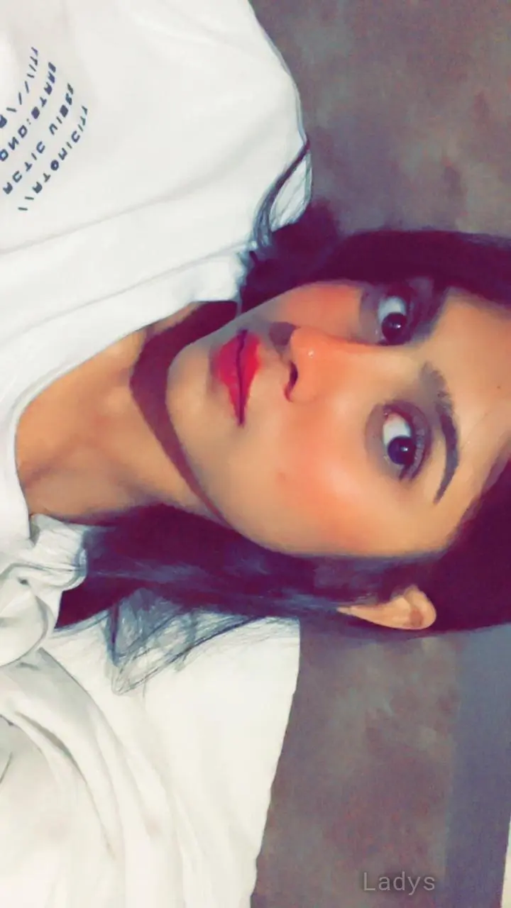 Zara, 20 years BBW escorts girl, height 171 sm, Weight  kg, backpage Bangalore