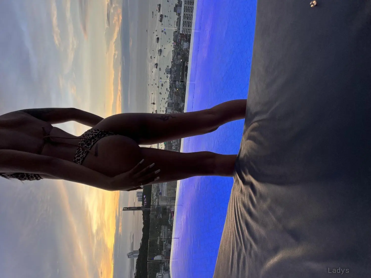 Tall, 22 years BBW escorts girl, height 175 sm, Weight kg, backpage Bangkok