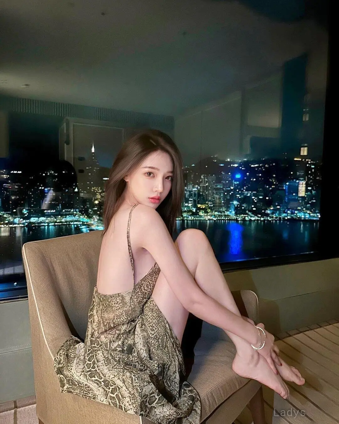 Anna, 24 years BBW escorts girl, height 164 sm, Weight  kg, backpage Beijing