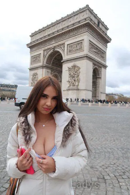 Maya, 29 years BBW escorts girl, height 166 sm, Weight 49 kg, backpage Berlin