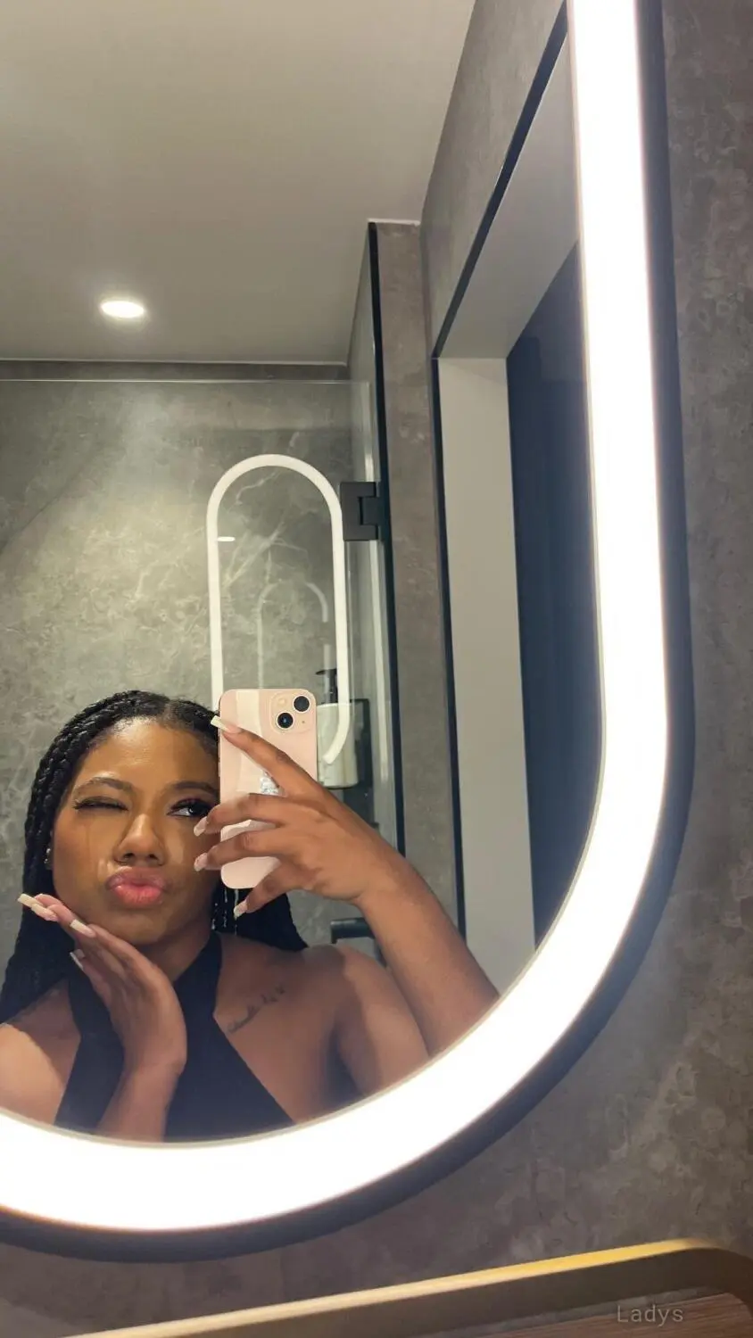 Sans tabous, 26 years BBW escorts girl, height 154 sm, Weight 60 kg, backpage Besançon