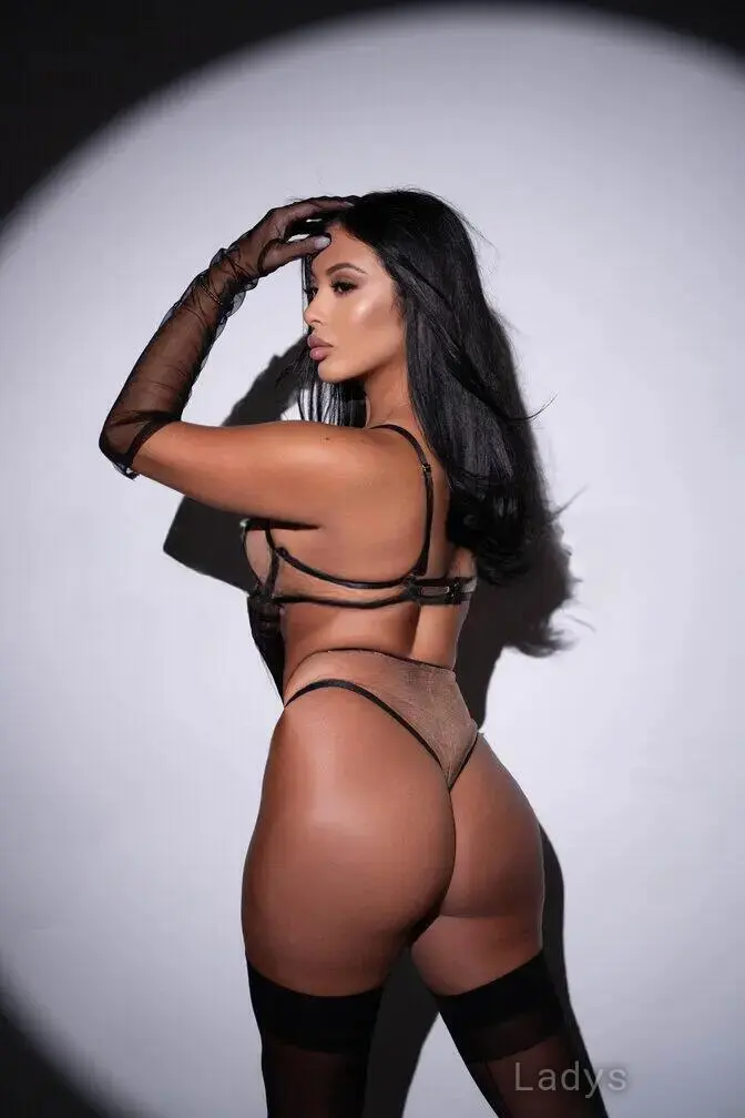 Elise, 23 years BBW escorts girl, height 166 sm, Weight 55 kg, backpage Boston