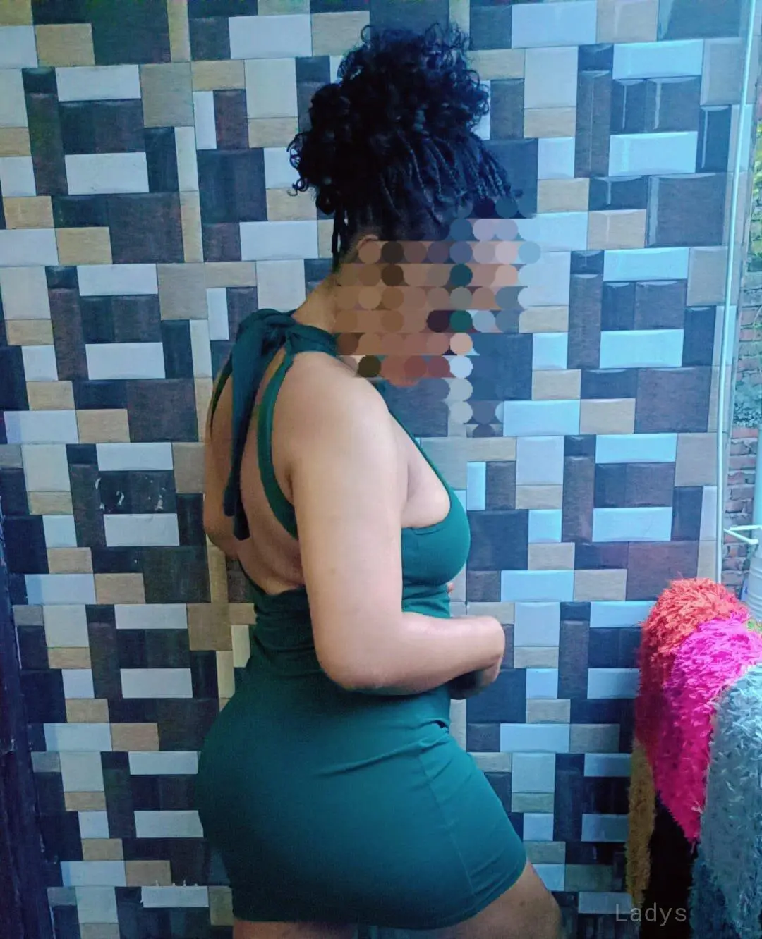 Emma, 25 years BBW escorts girl, height 170 sm, Weight kg, backpage Chennai