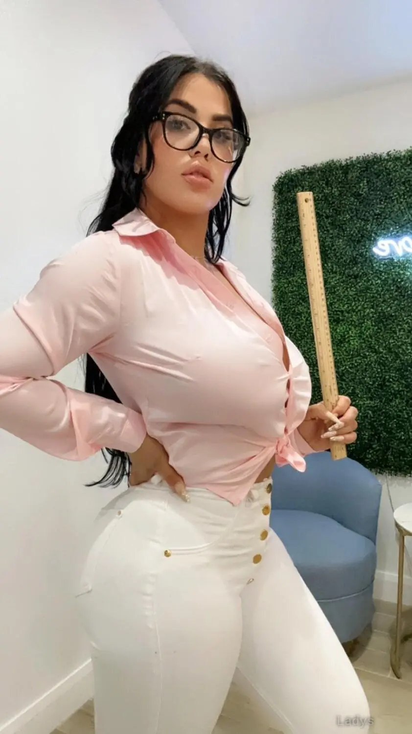 Latina Girlfriend, 30 years BBW escorts girl, height 167 sm, Weight 67 kg, backpage Dallas