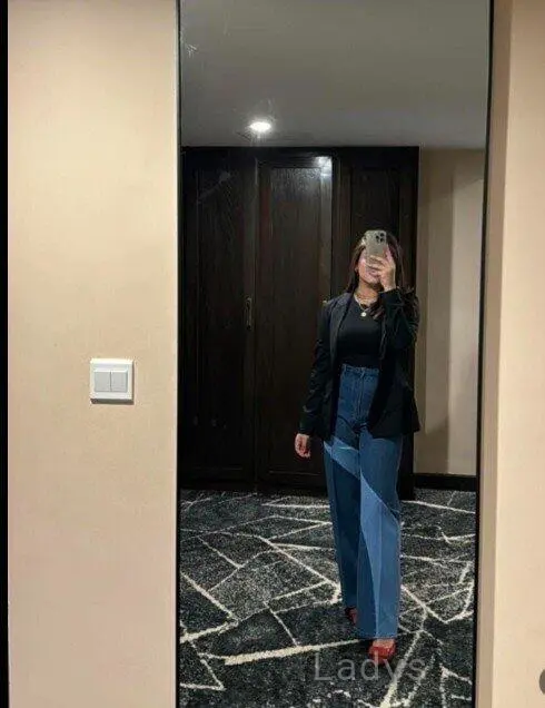 DELHI, 21 years BBW escorts girl, height 158 sm, Weight kg, backpage Delhi