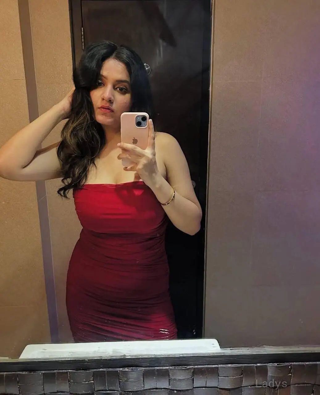 Mayra, 21 years BBW escorts girl, height 150 sm, Weight  kg, backpage Delhi