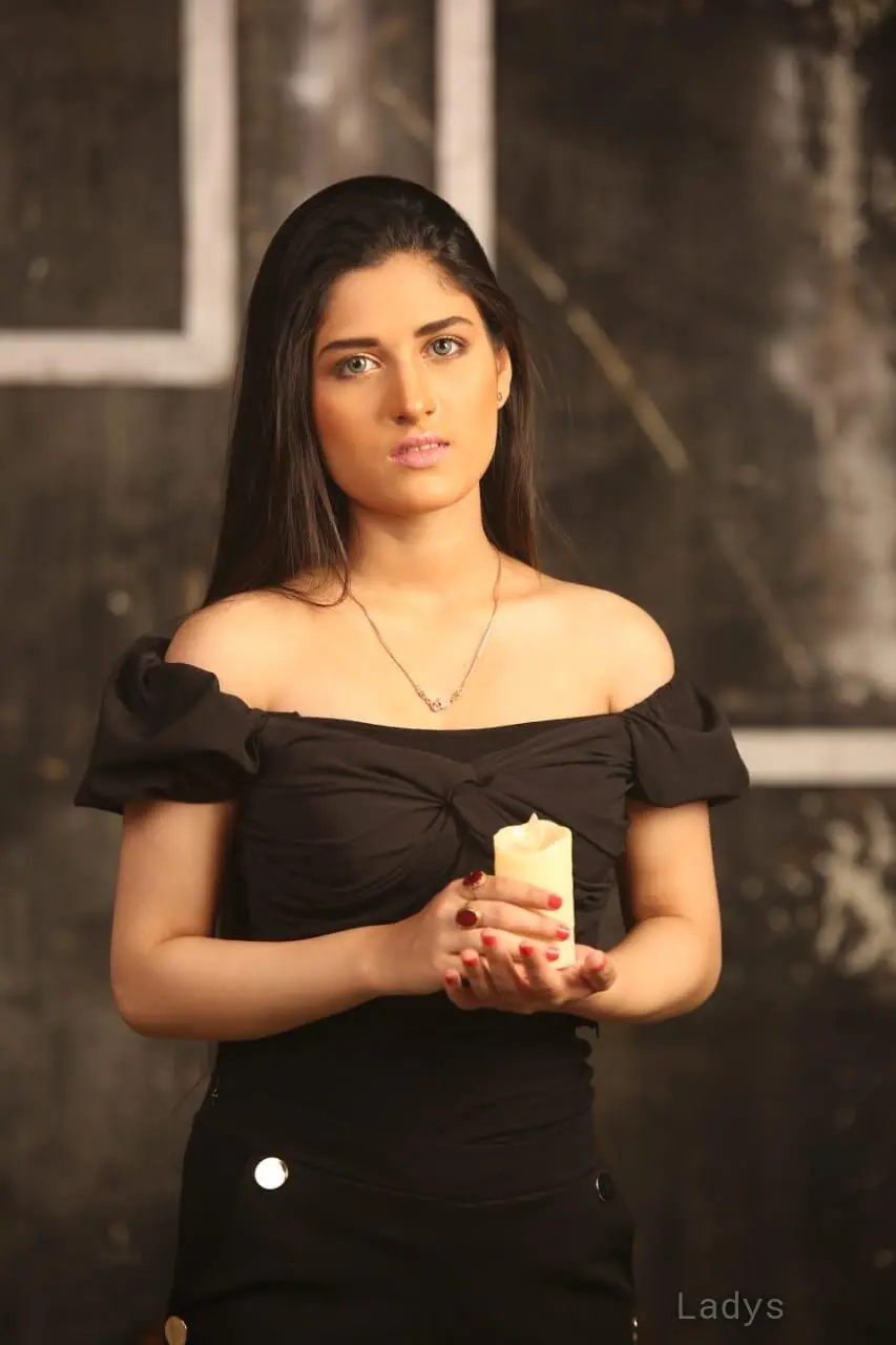 Muskan, 23 years BBW escorts girl, height 167 sm, Weight  kg, backpage Dubai