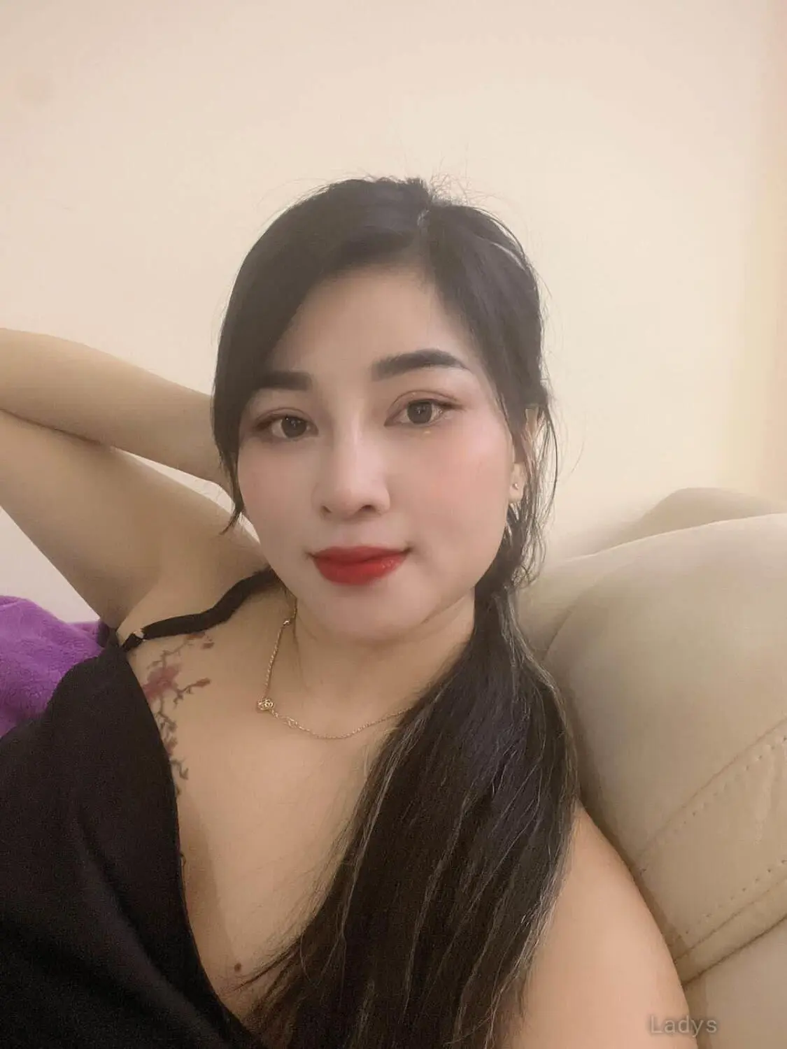 Nana Dubai, 23 years BBW escorts girl, height 165 sm, Weight kg, backpage Dubai