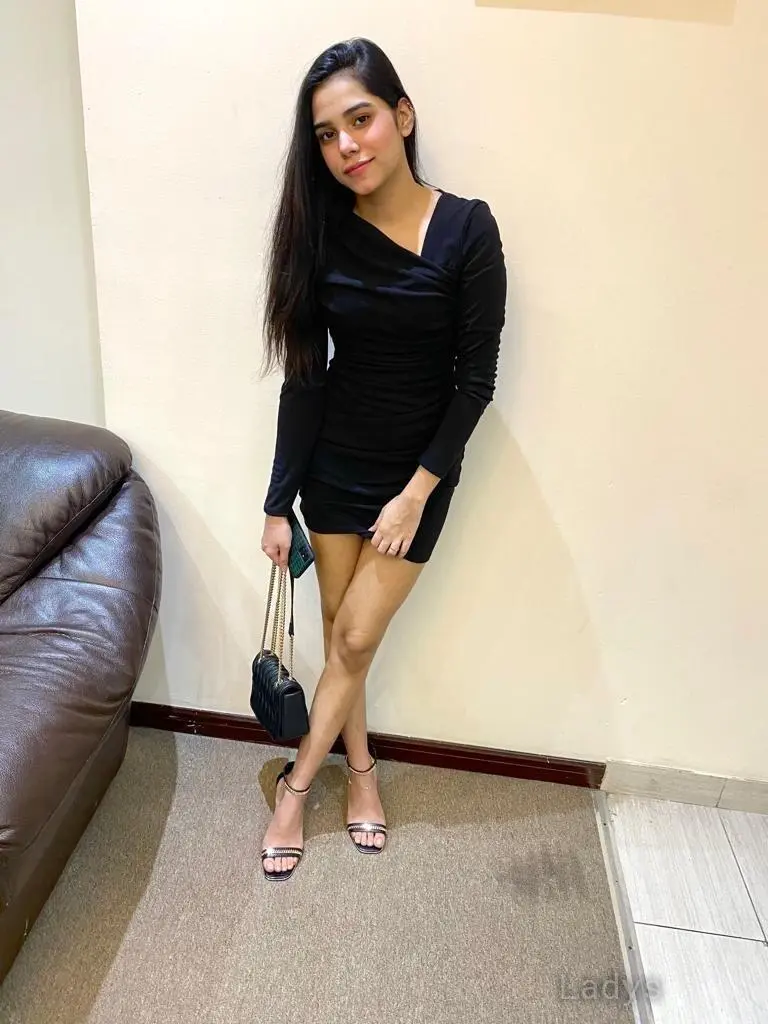 Sunaina, 21 years BBW escorts girl, height 164 sm, Weight kg, backpage Dubai