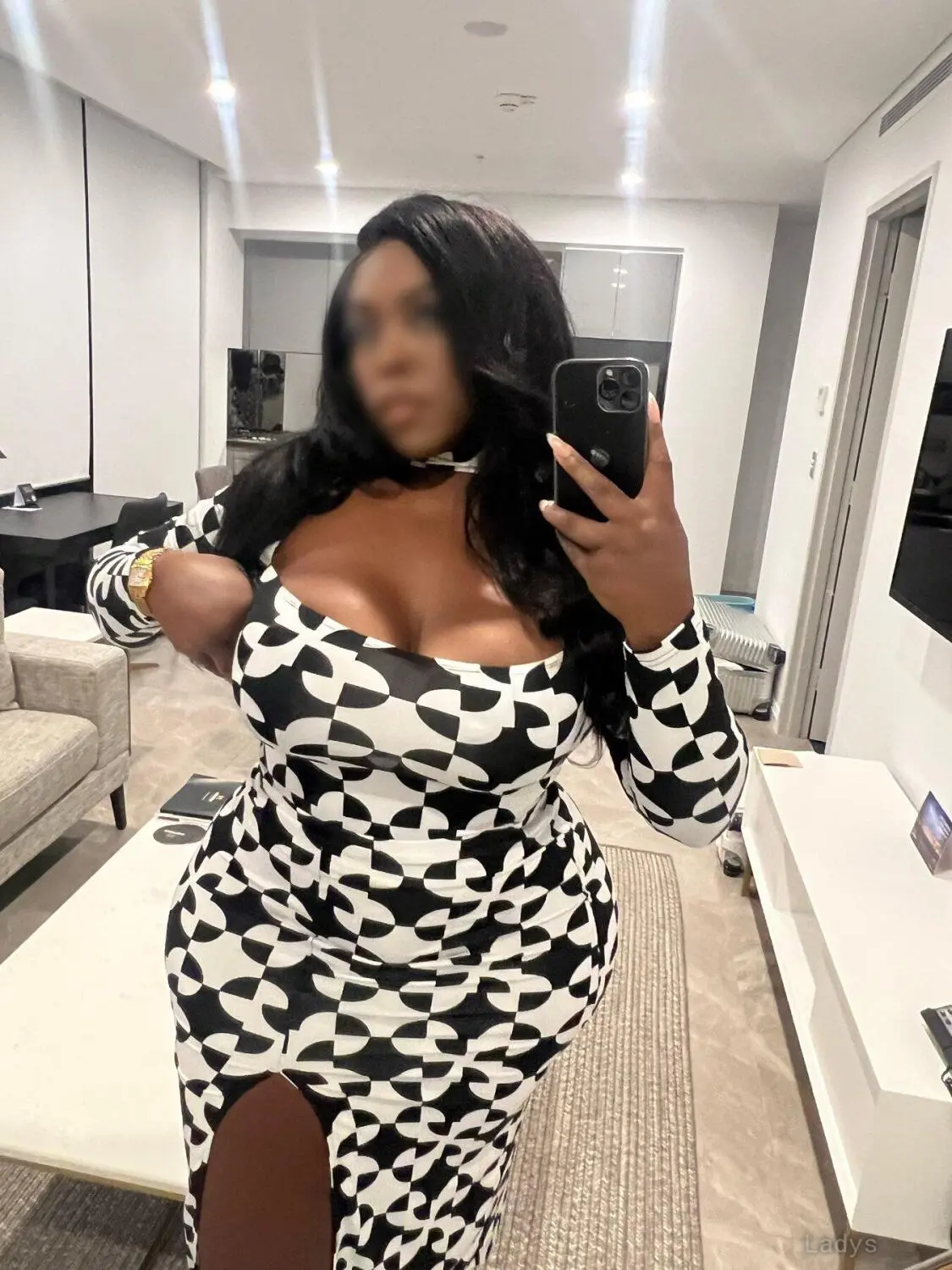Vip Olivia | Curvy International Muse, 26 years BBW escorts girl, height 167 sm, Weight  kg, backpage Dubai