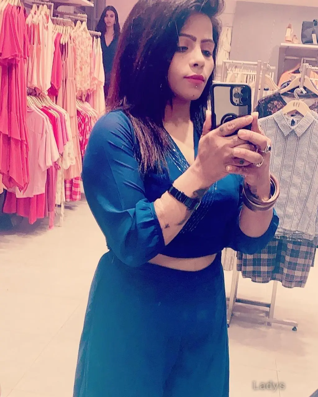 Isha, 25 years BBW escorts girl, height 153 sm, Weight  kg, backpage Goa