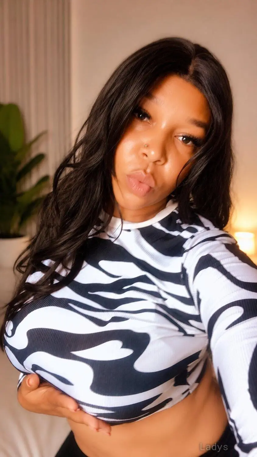 Lara, 24 years BBW escorts girl, height 187 sm, Weight kg, backpage Guangzhou