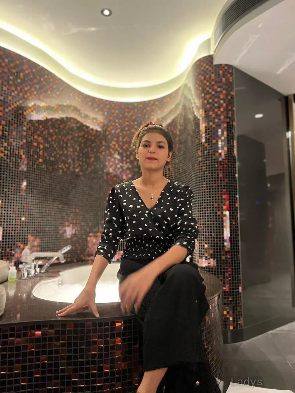 Josie, 26 years BBW escorts girl, height 154 sm, Weight  kg, backpage Gurgaon