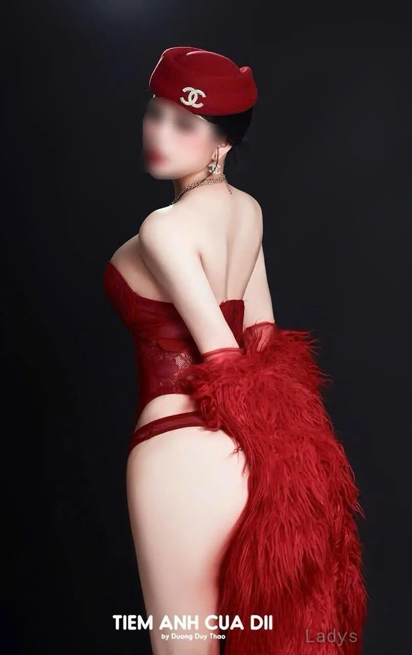 Ayami, 22 years BBW escorts girl, height 166 sm, Weight  kg, backpage Hanoi