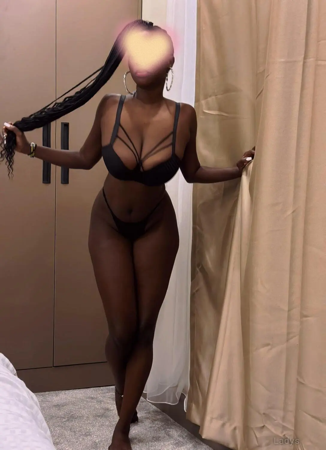 Coco, 23 years BBW escorts girl, height 153 sm, Weight  kg, backpage Istanbul