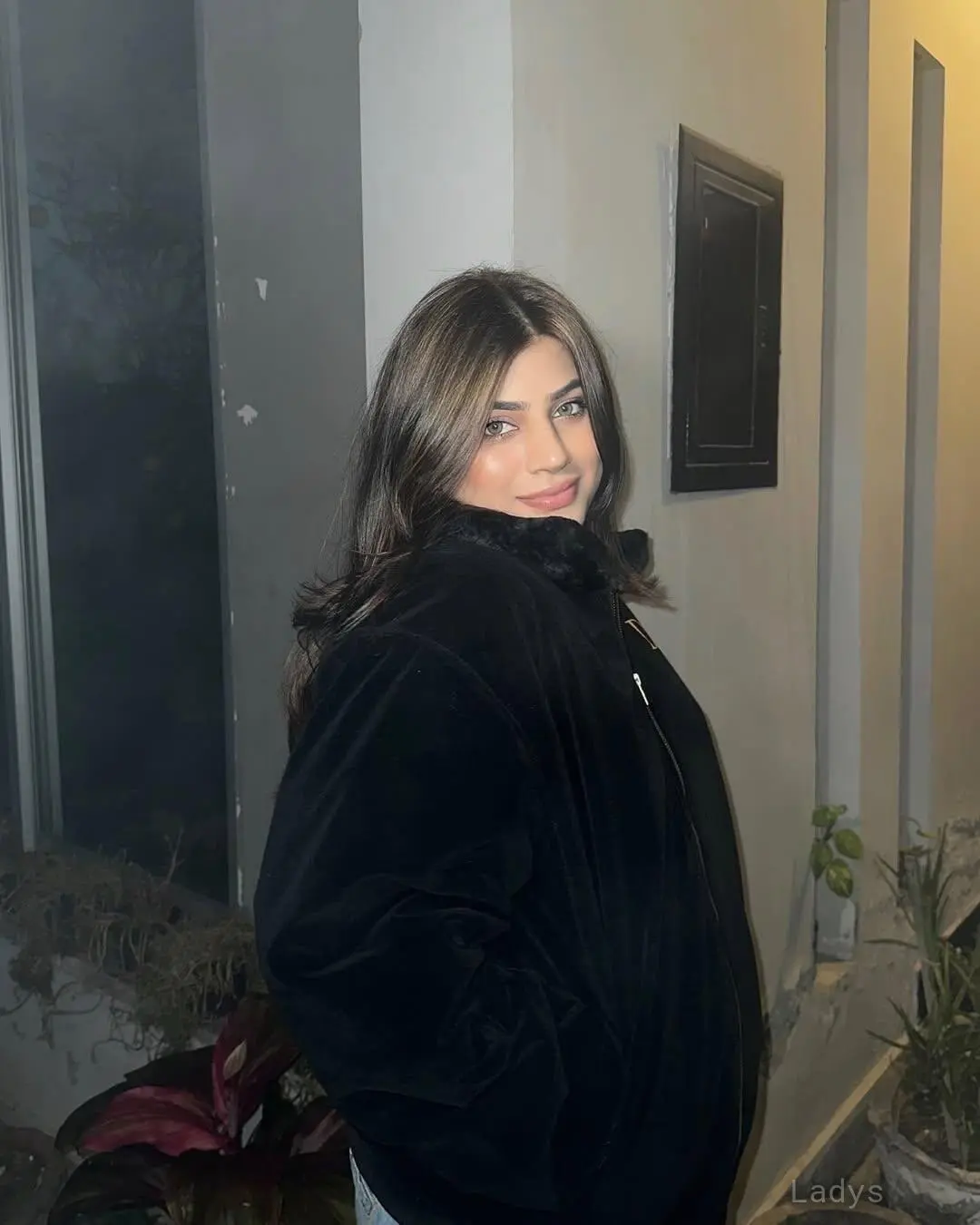 Nisha, 22 years BBW escorts girl, height 190 sm, Weight  kg, backpage Jaipur