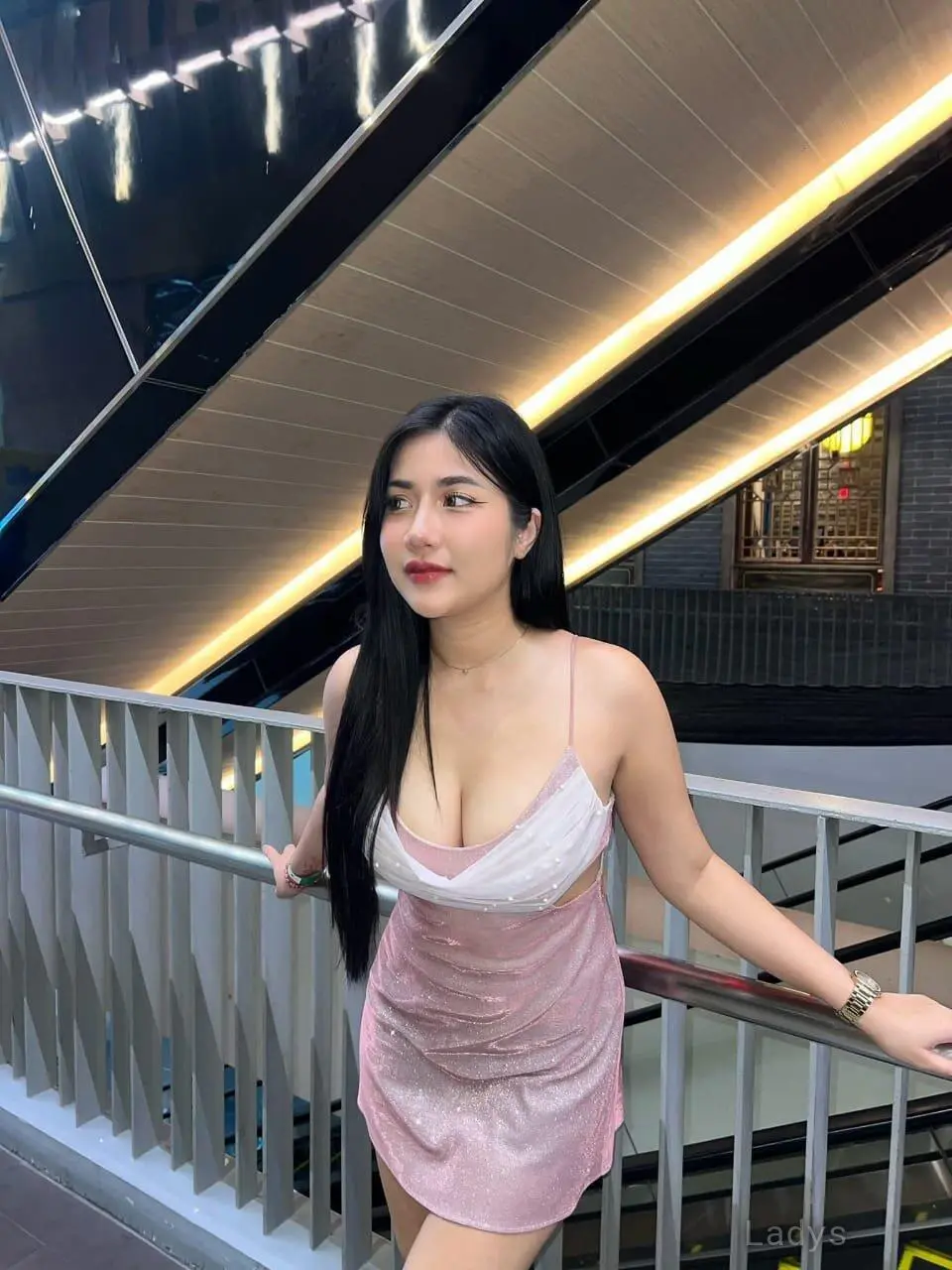Anna, 25 years BBW escorts girl, height 164 sm, Weight  kg, backpage Jakarta