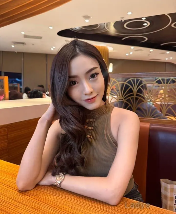 Chelsea, years BBW escorts girl, height sm, Weight kg, backpage Jakarta
