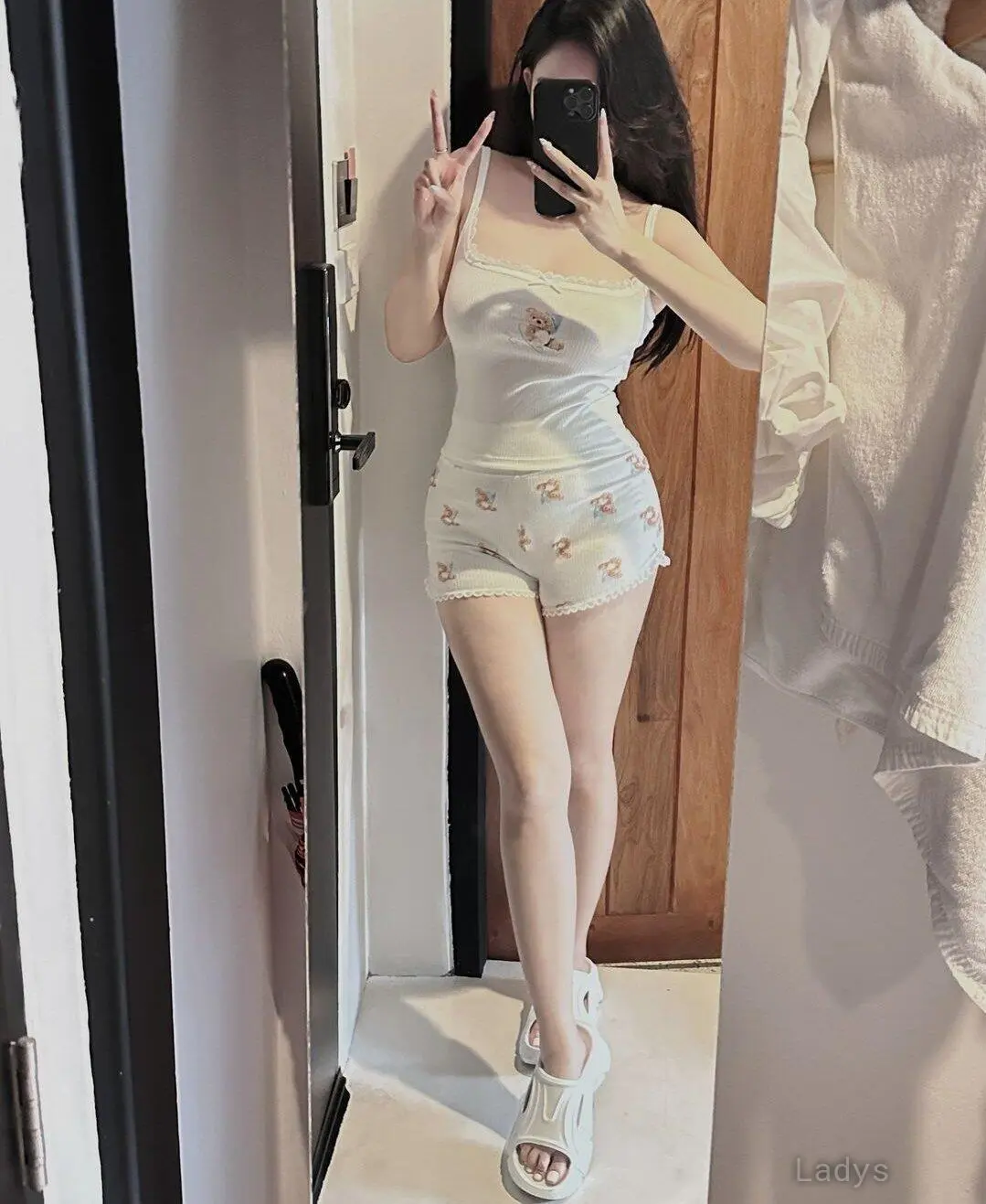 Diva, 21 years BBW escorts girl, height 164 sm, Weight kg, backpage Jakarta