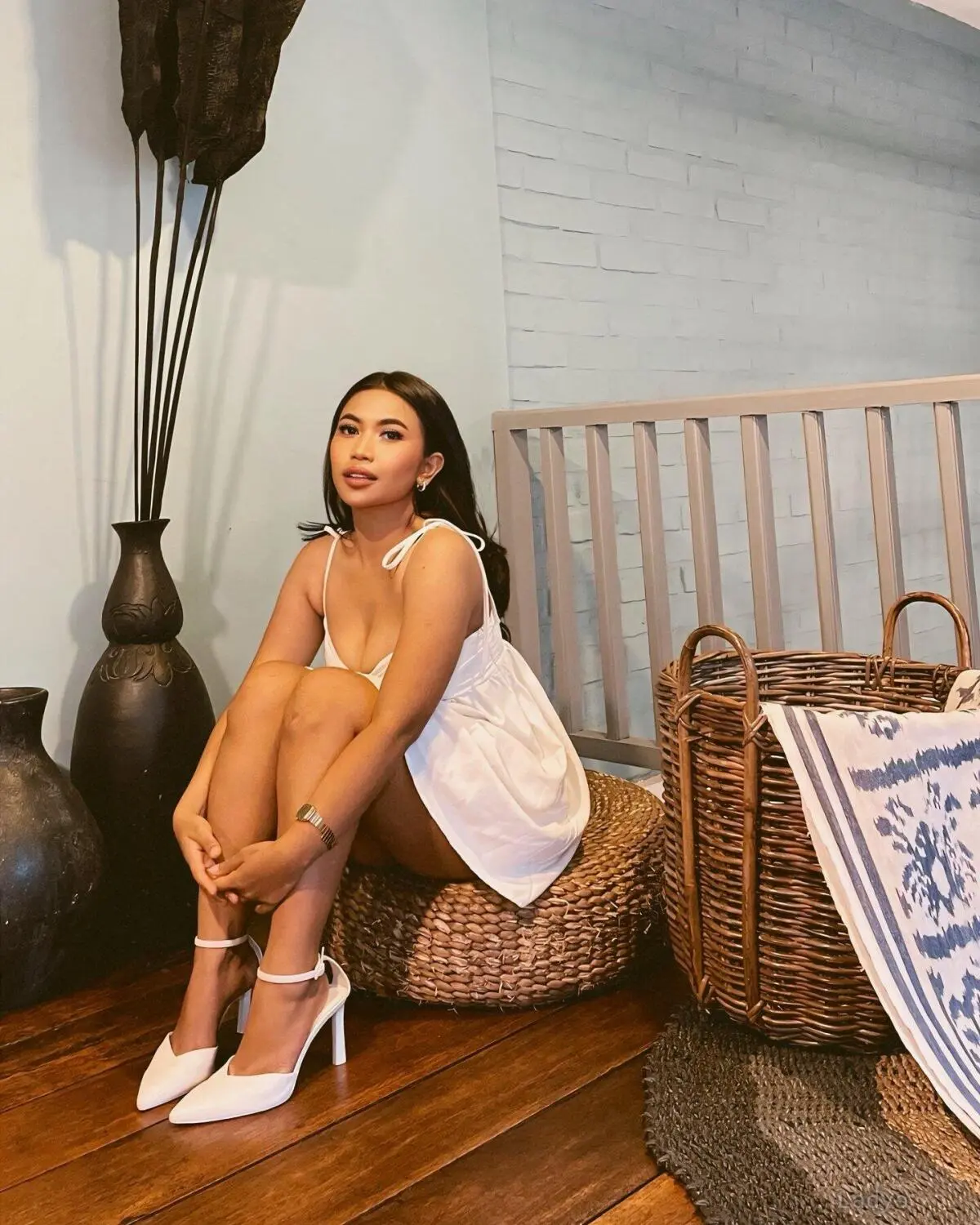 EMELY NEW PETITE ESCORT, years BBW escorts girl, height sm, Weight kg, backpage Jakarta