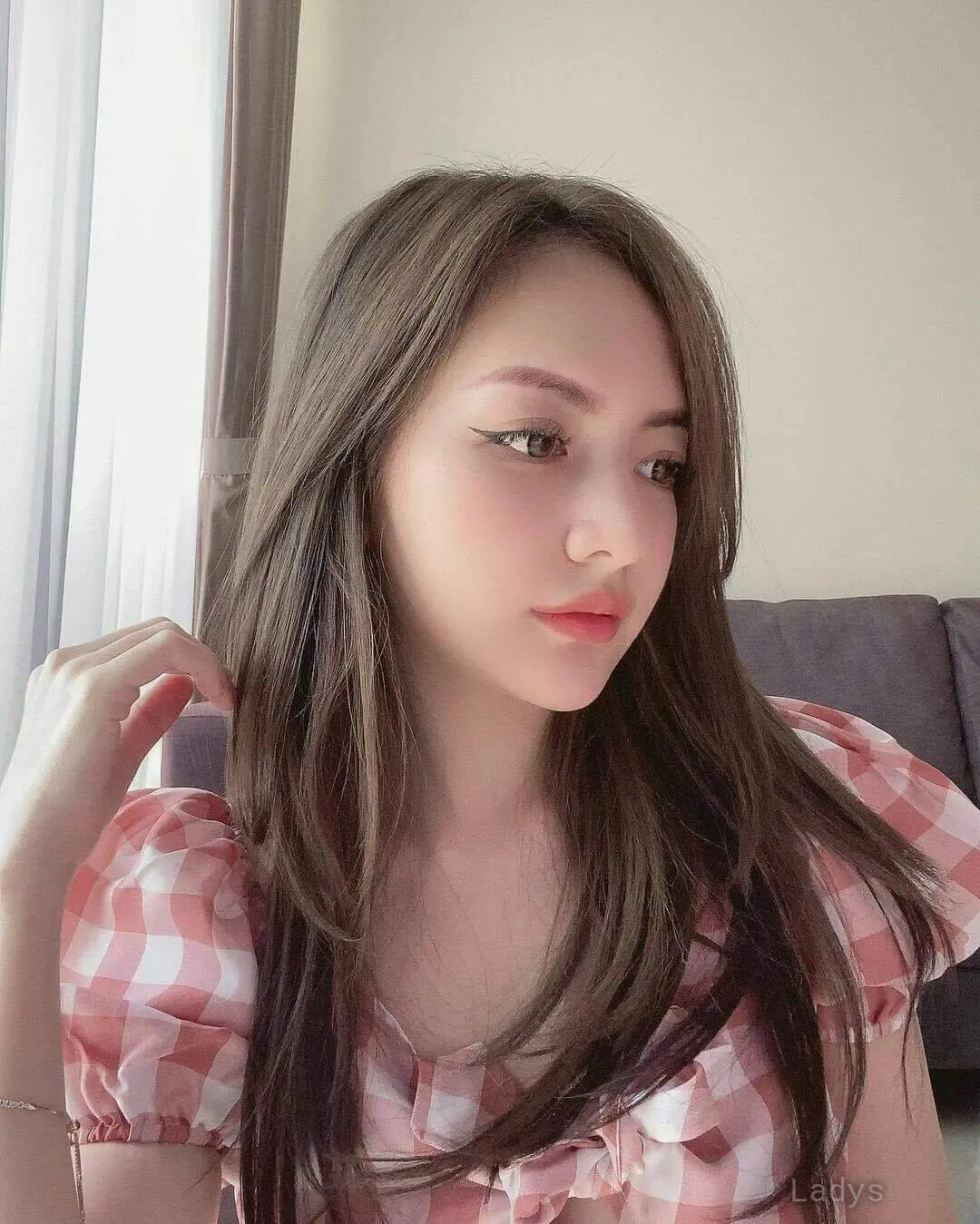 Luna, 24 years BBW escorts girl, height 170 sm, Weight kg, backpage Jakarta