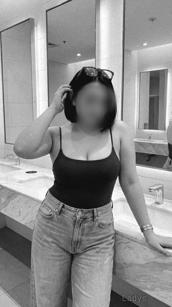 Falak, 22 years BBW escorts girl, height 166 sm, Weight kg, backpage Kathmandu