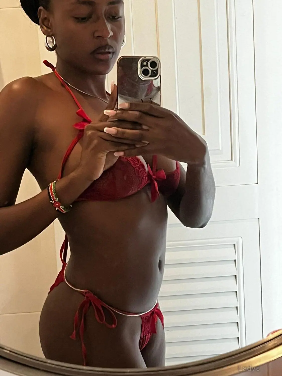 Sarah, 22 years BBW escorts girl, height 168 sm, Weight  kg, backpage Ko Samui