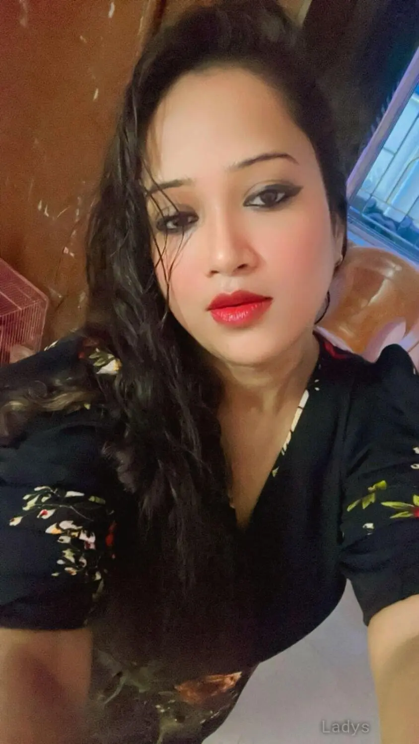 Riya, 26 years BBW escorts girl, height 154 sm, Weight kg, backpage Kolkata