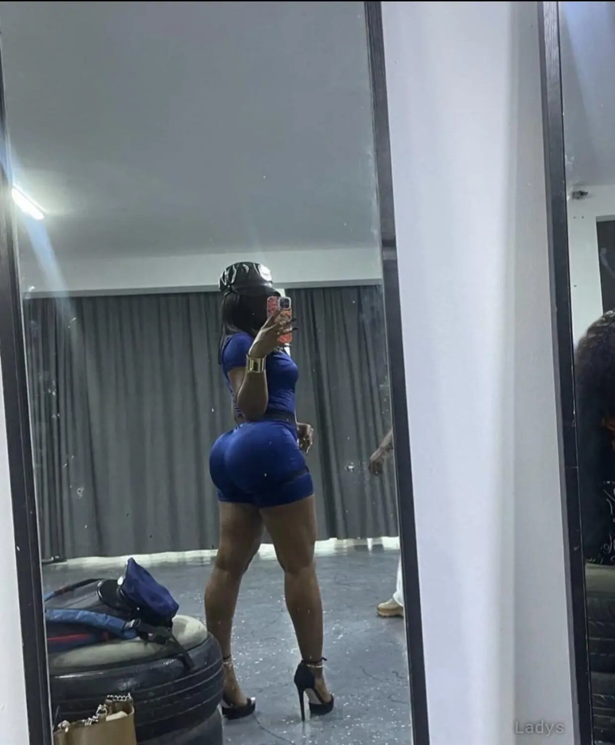 Hellen, 25 years BBW escorts girl, height 155 sm, Weight kg, backpage Lagos
