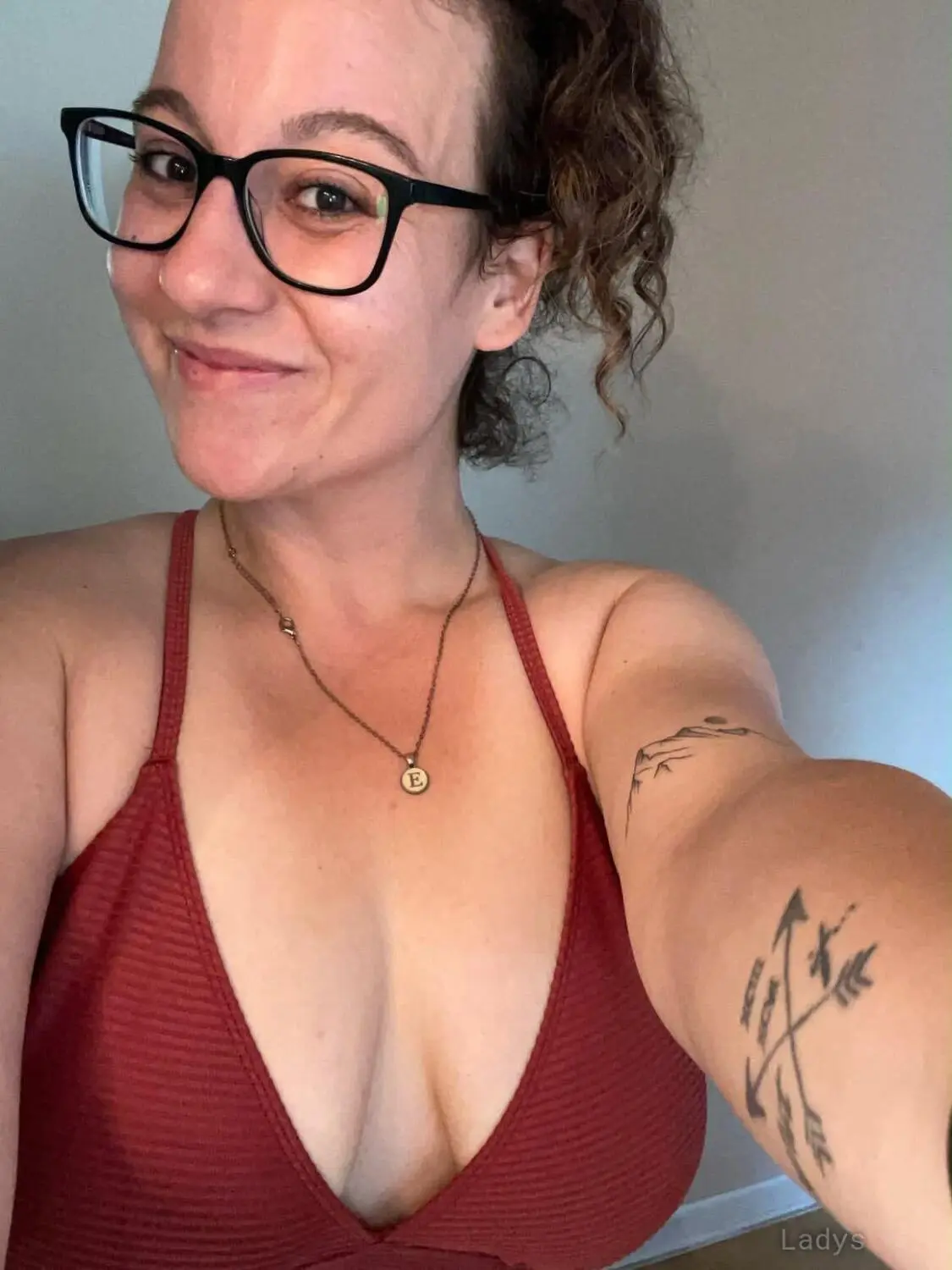 Matiii Vip, 24 years BBW escorts girl, height 126 sm, Weight 39 kg, backpage London