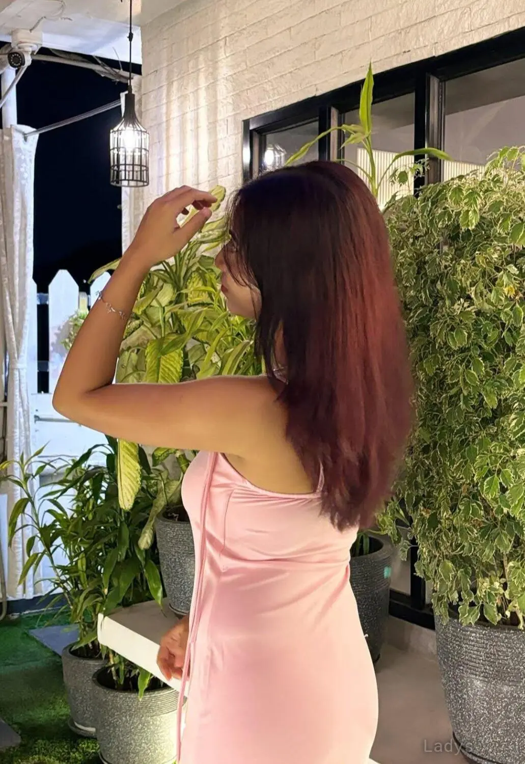 Shreya, 22 years BBW escorts girl, height 166 sm, Weight kg, backpage Maldives