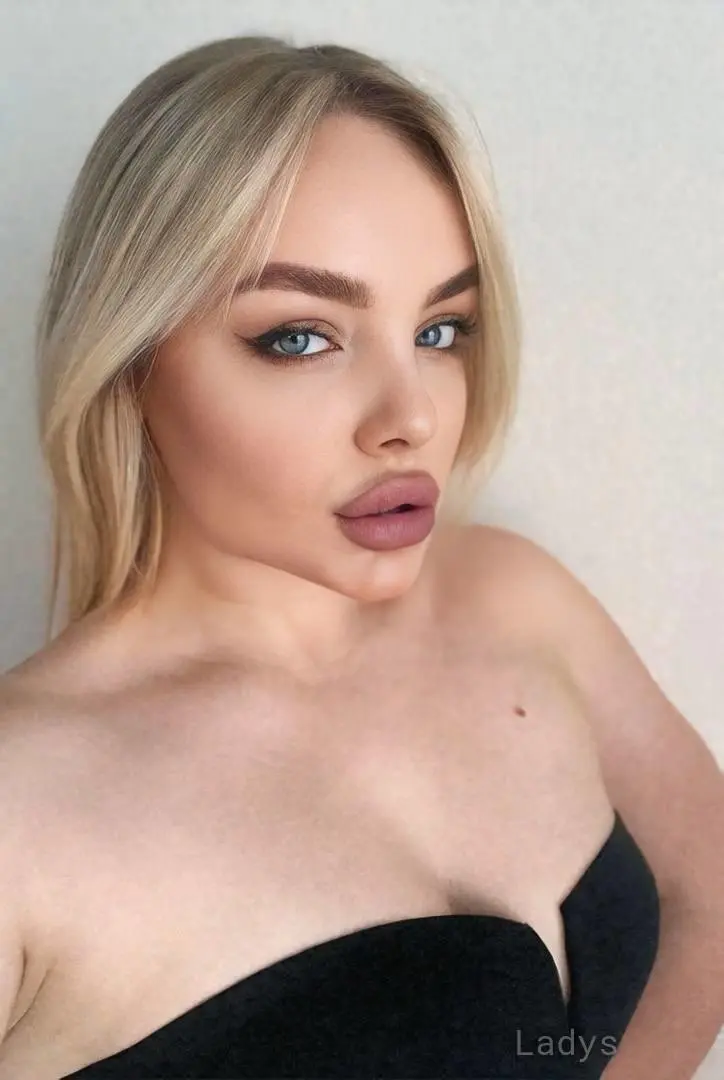 Mia, 26 years BBW escorts girl, height 167 sm, Weight  kg, backpage Manama