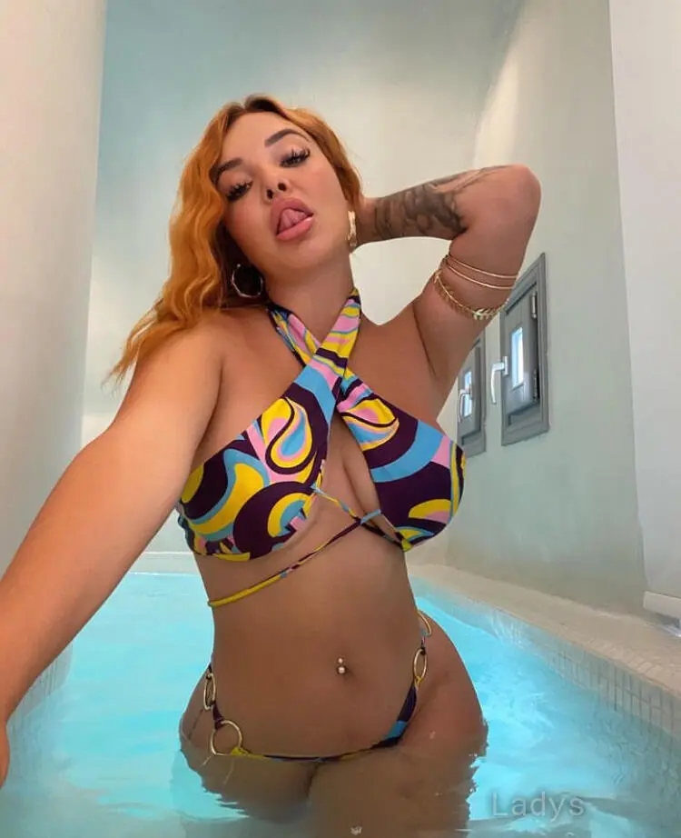 Mia, 25 years BBW escorts girl, height 170 sm, Weight 62 kg, backpage Manchester