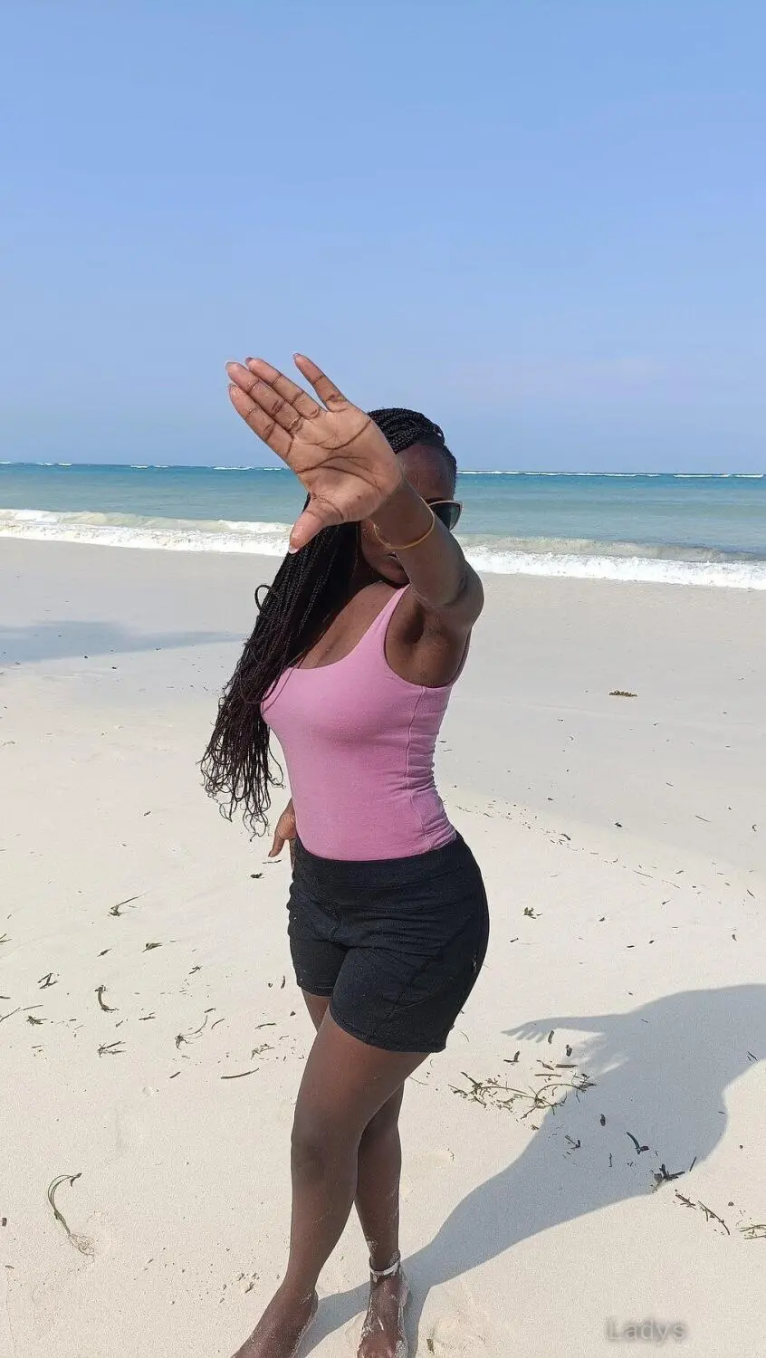 Lulu, 26 years BBW escorts girl, height 153 sm, Weight  kg, backpage Mombasa