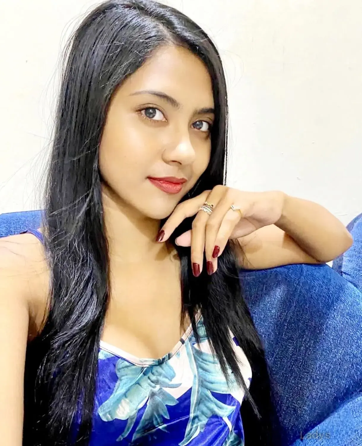 DIYA CAM & REAL SESSION, 21 years BBW escorts girl, height 166 sm, Weight 57 kg, backpage Mumbai