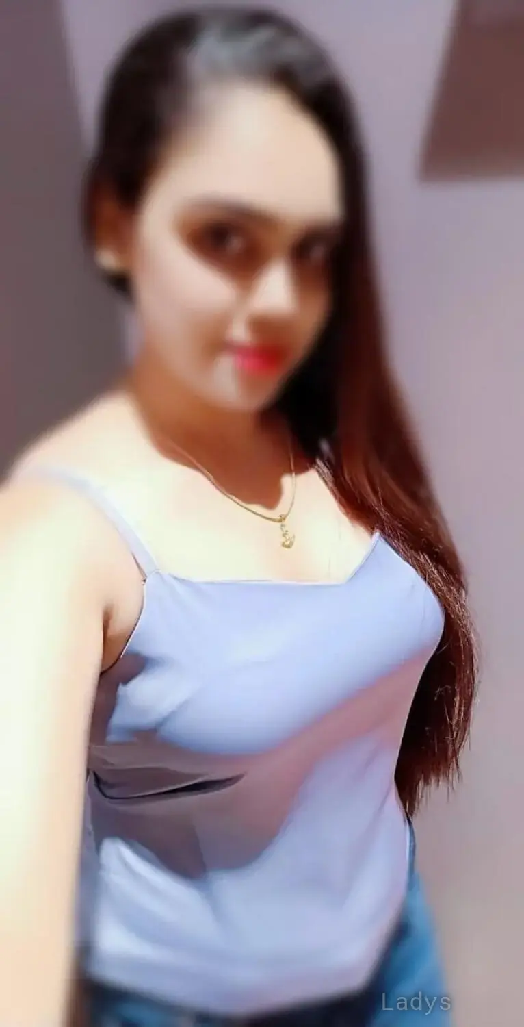 live cam fun, escort in Mumbai