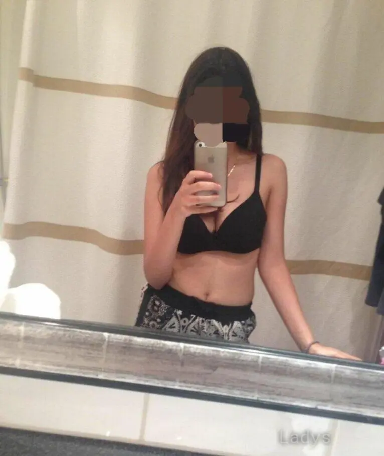 Priyanka, 25 years BBW escorts girl, height 155 sm, Weight  kg, backpage Mumbai