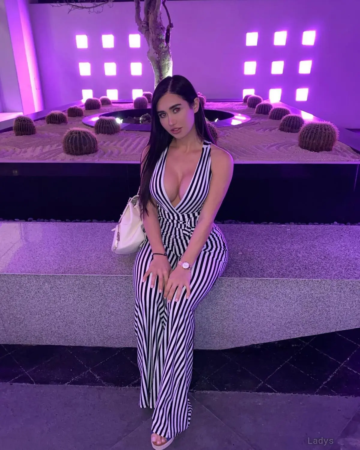 JoselynCano, 29 years BBW escorts girl, height 171 sm, Weight 65 kg, backpage México